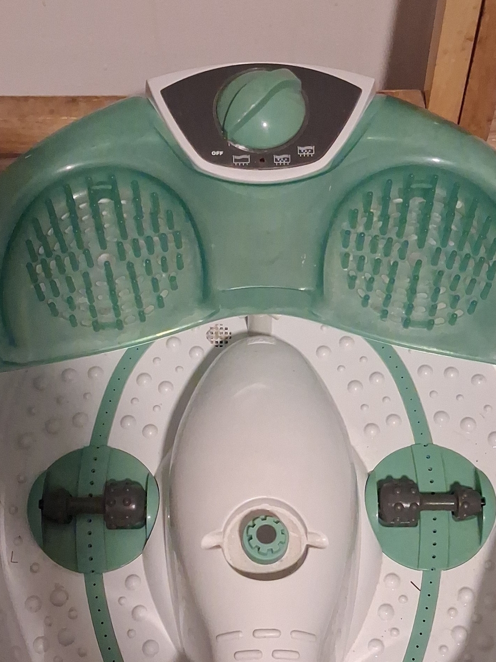 Soothing Green & White Foot Spa Massager with Adjustable Dial